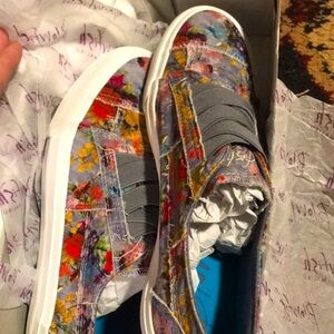 Blowfish Malibu Marley slip on size 7.5